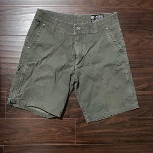 Men’s Kuhl hiking/cargo shorts